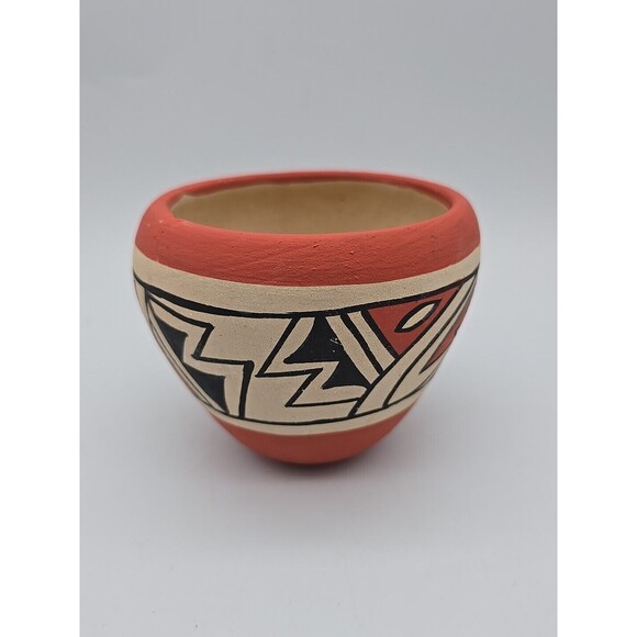 Vintage Hand Painted Jemez Native American Pottery Bowl Signed RC Jemez 3.25" T - Picture 2 of 8